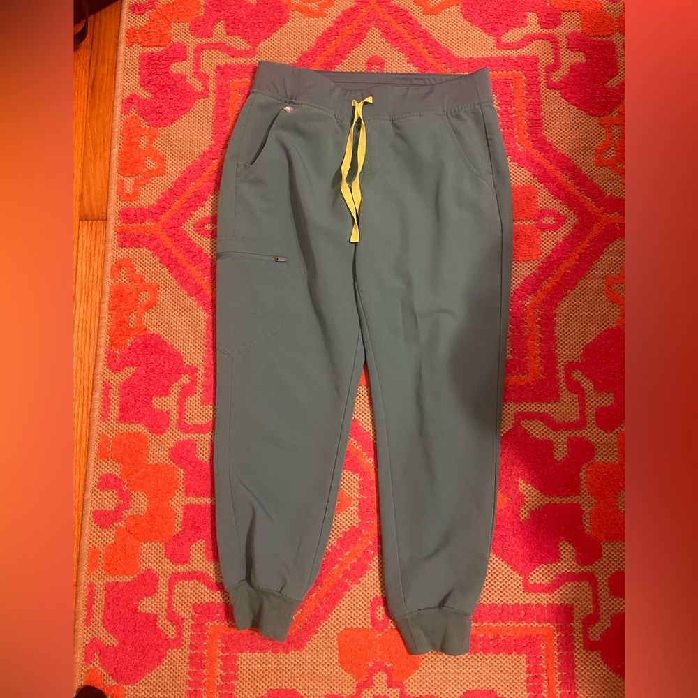 Figs teal scrub bottom size M